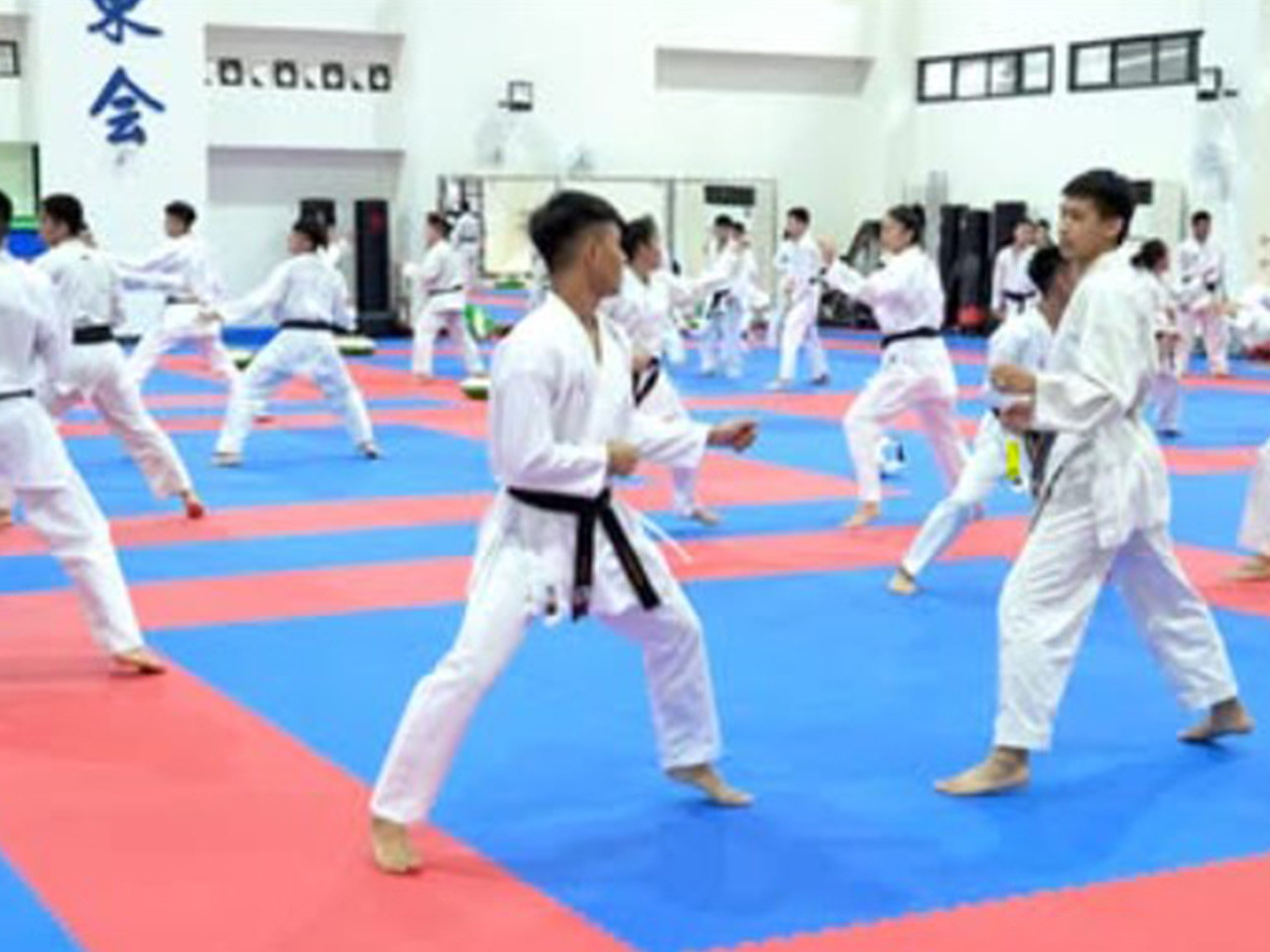 Sponsored athletes won 5 golds, 6 silvers, and 12 bronzes at the National High School Games.